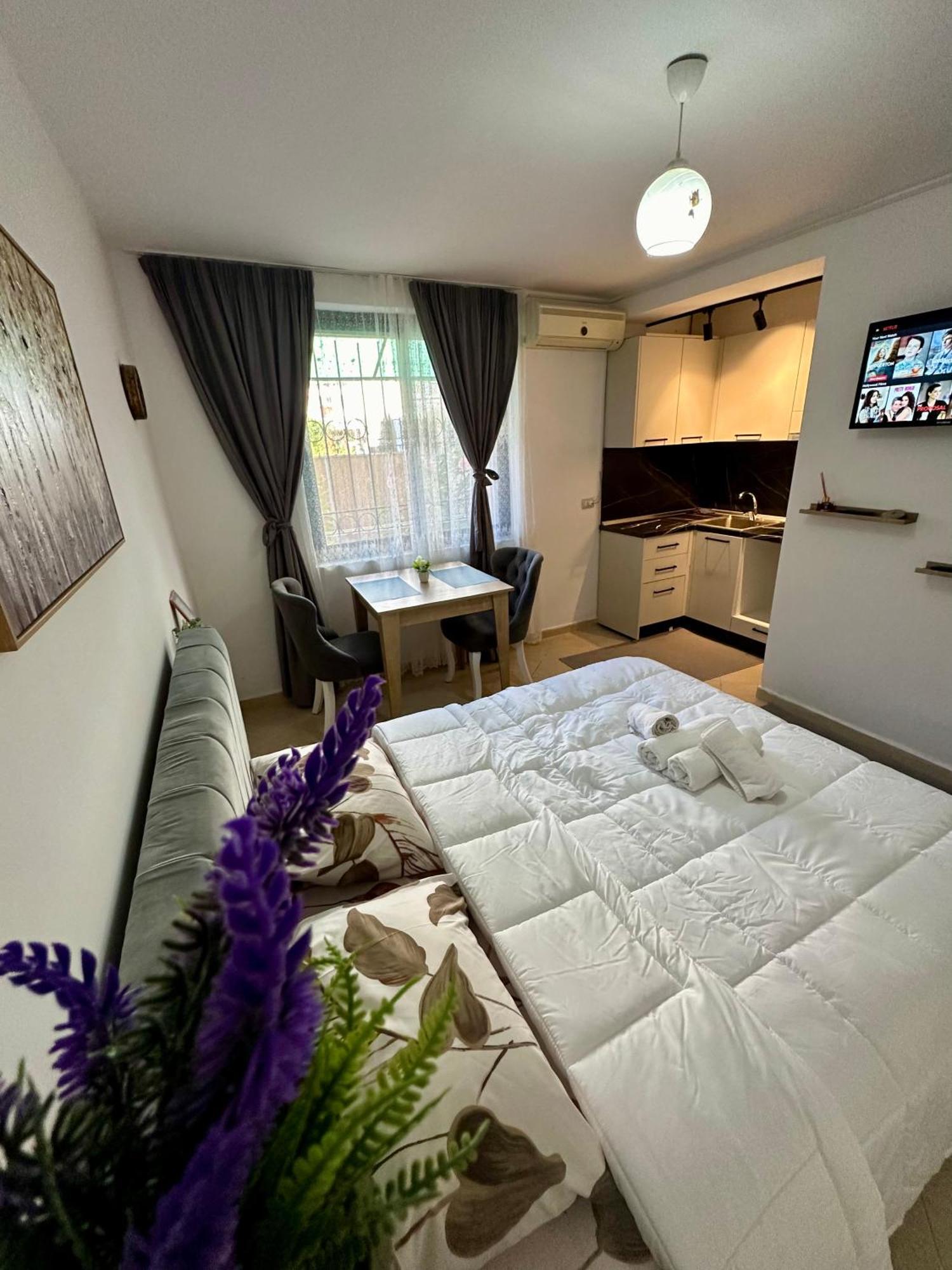 Krid Tirana Studio Flat Exterior photo